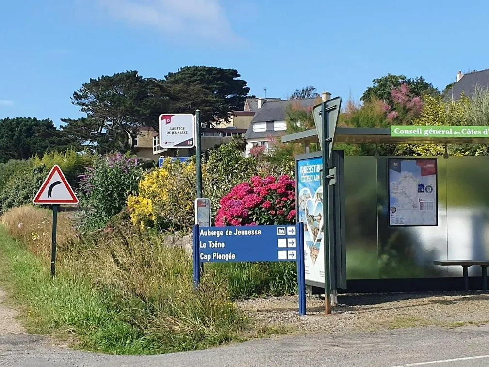 Auberge Granit Rose - Hébergement partagé pour tous en Auberge de Jeunesse - Vue sur mer Trébeurden 0*,