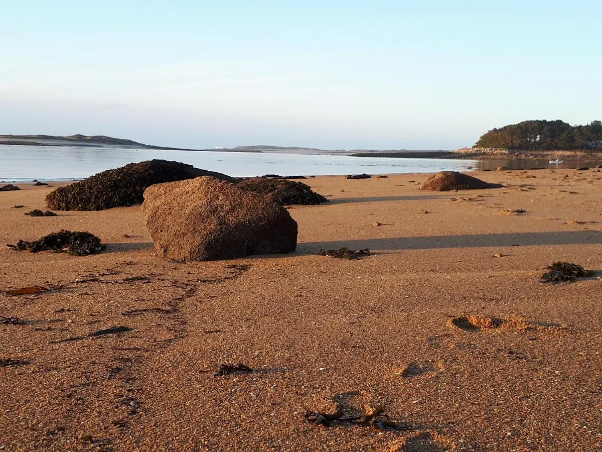 Auberge Granit Rose - Hébergement partagé pour tous en Auberge de Jeunesse - Vue sur mer Trébeurden