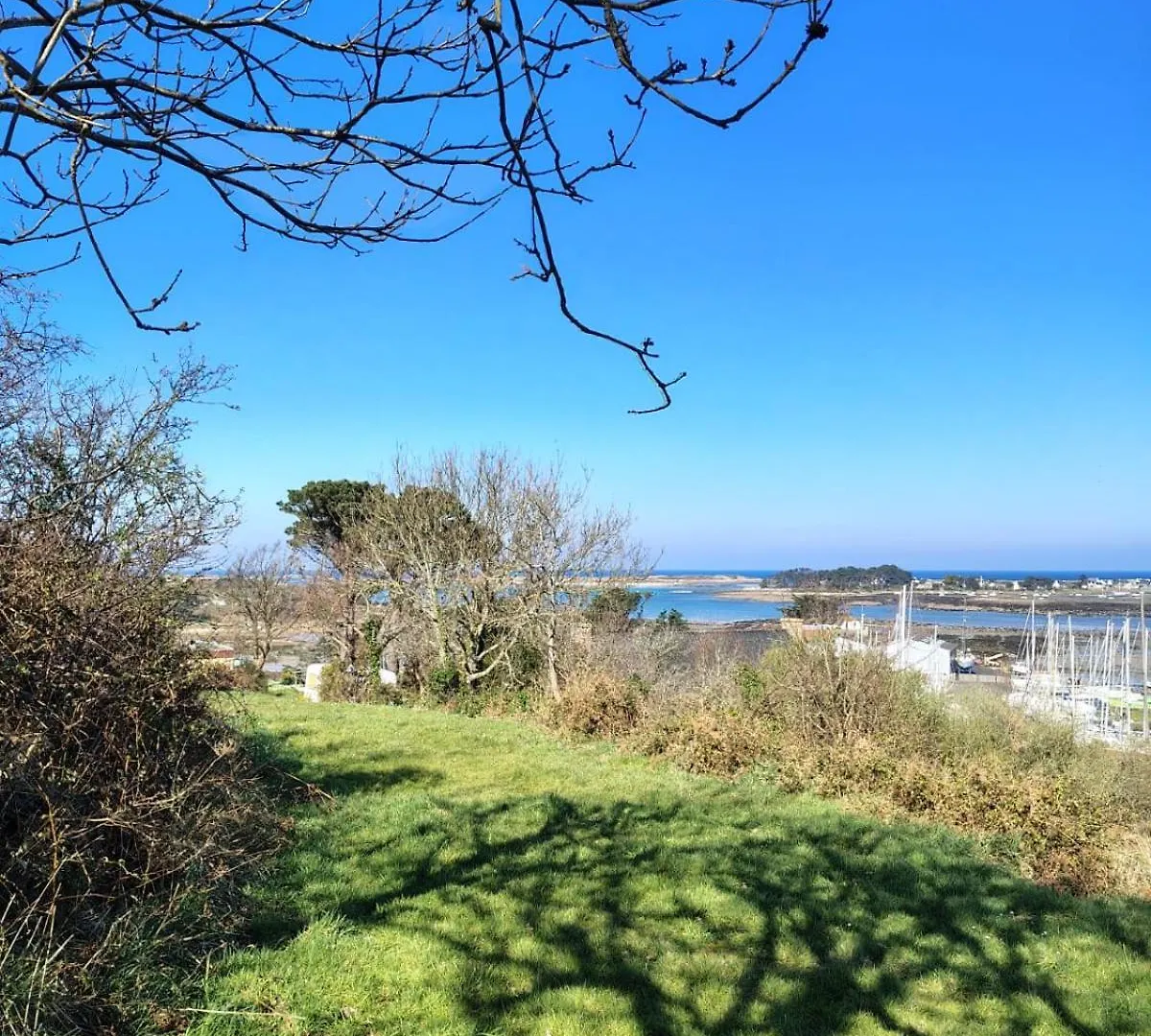 Hostal Auberge Granit Rose - Hébergement partagé pour tous en Auberge de Jeunesse - Vue sur mer Trébeurden